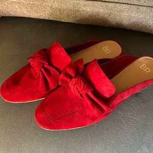BP - Red suede mules